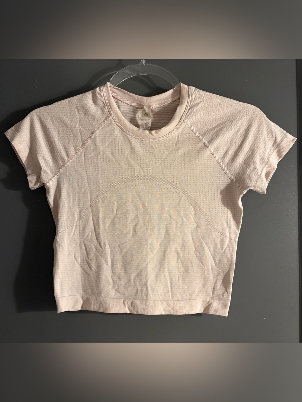 Lululemon Swiftly Tech Short Sleeve 2.0 Race Length Strawberry Milkshake Size 4